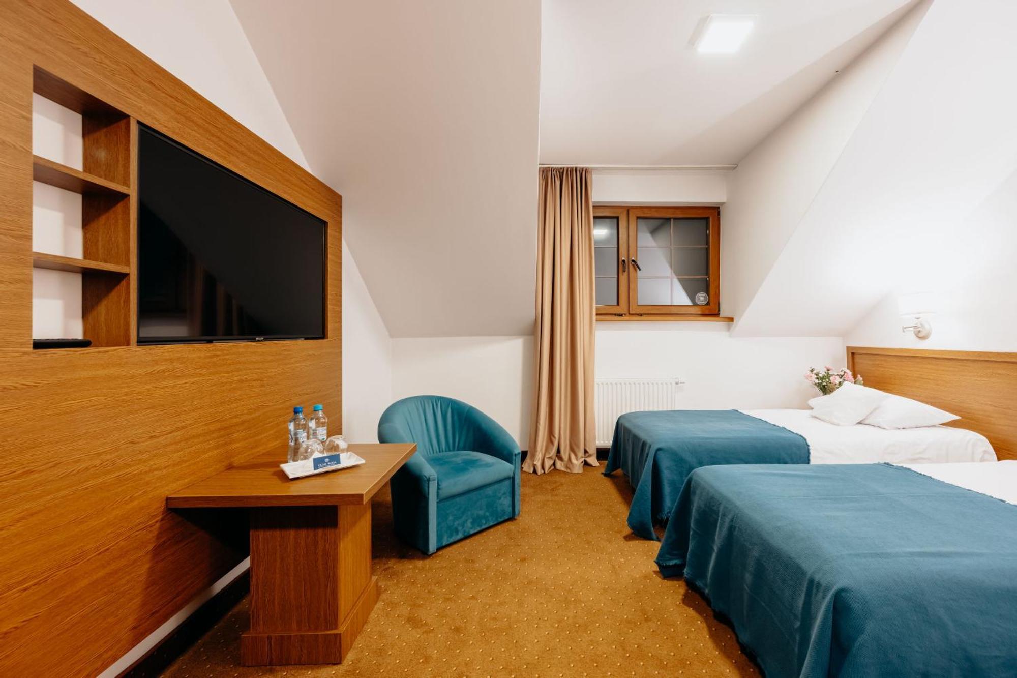 Hotel Cicha Woda Nieporęt Exterior foto